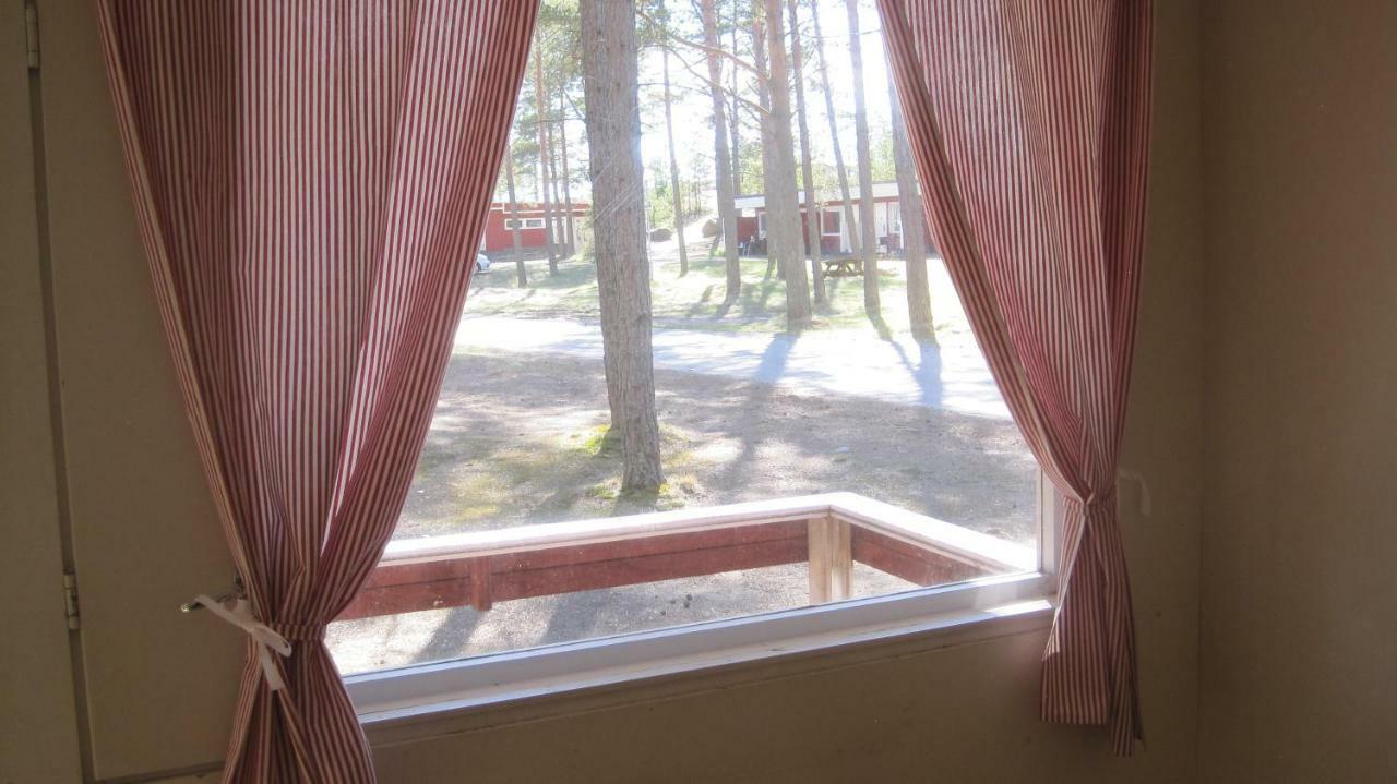 Rantakallan Leirintamokit Hotel Kalajoki Exterior foto